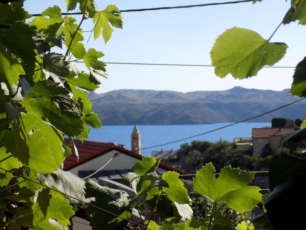 Dom wakacyjny w Karlobagu z basenem in Karlobag, Velebit Nature Park