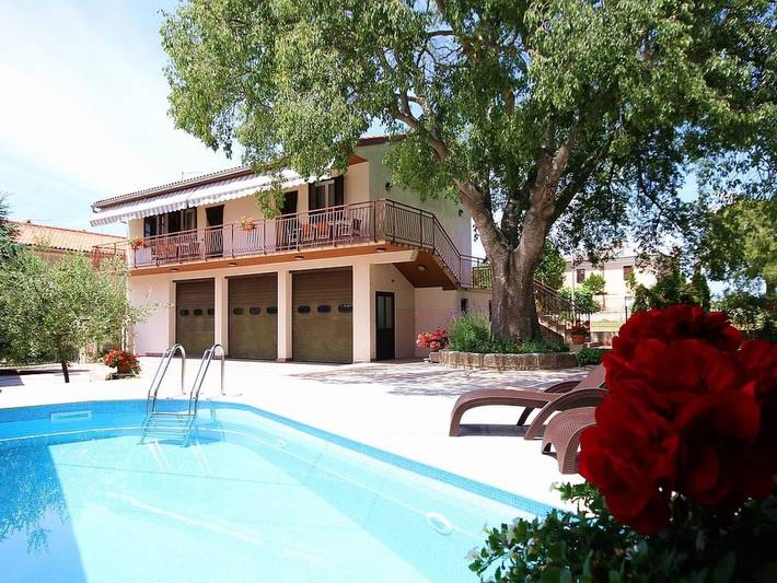 Ferienwohnung für 5 Personen, mit Balkon und Pool, mit Haustier - 1