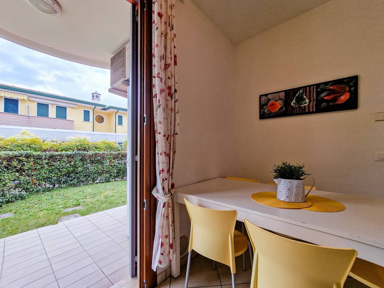 Ganze Wohnung, Kurzurlaub im Feriendorf mit Garten in Bibione, San Michele al Tagliamento