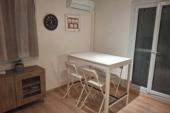 Appartement entier, Charmant T3 dans villa proche de la mer in Le Pradet, Côte méditerranéenne (France)