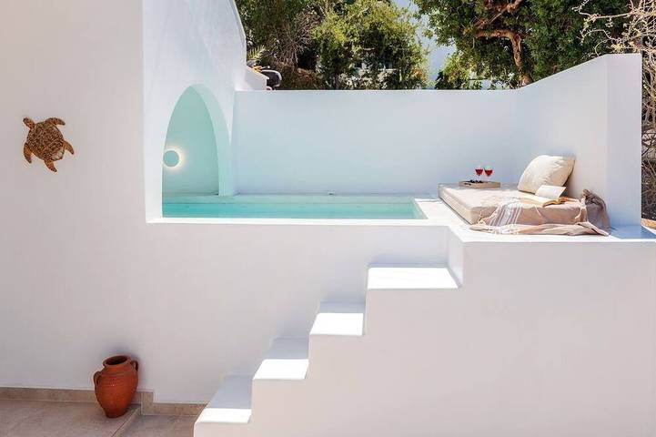 Villa for 2 people, with hot tub, with pets in Syros