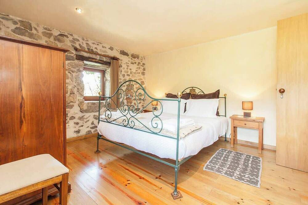 Casa de Cocenda (2 dormitorios) - Quinta do Rapozinho in Cabeceiras de Basto (Cidade), Distrito de Braga