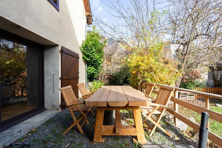 Location de vacances pour 8 personnes, avec jardin à Ancizan