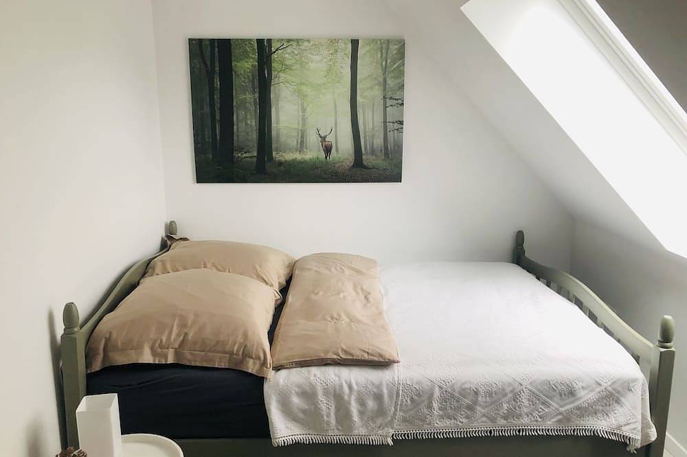 Ganze Wohnung, Entspannen auf dem Land <br>Großzügige Wohnung mit Sauna in Detmold, Kreis Lippe