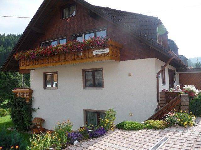 Ferienwohnung für 5 Personen, mit Balkon und Garten in Vöhrenbach