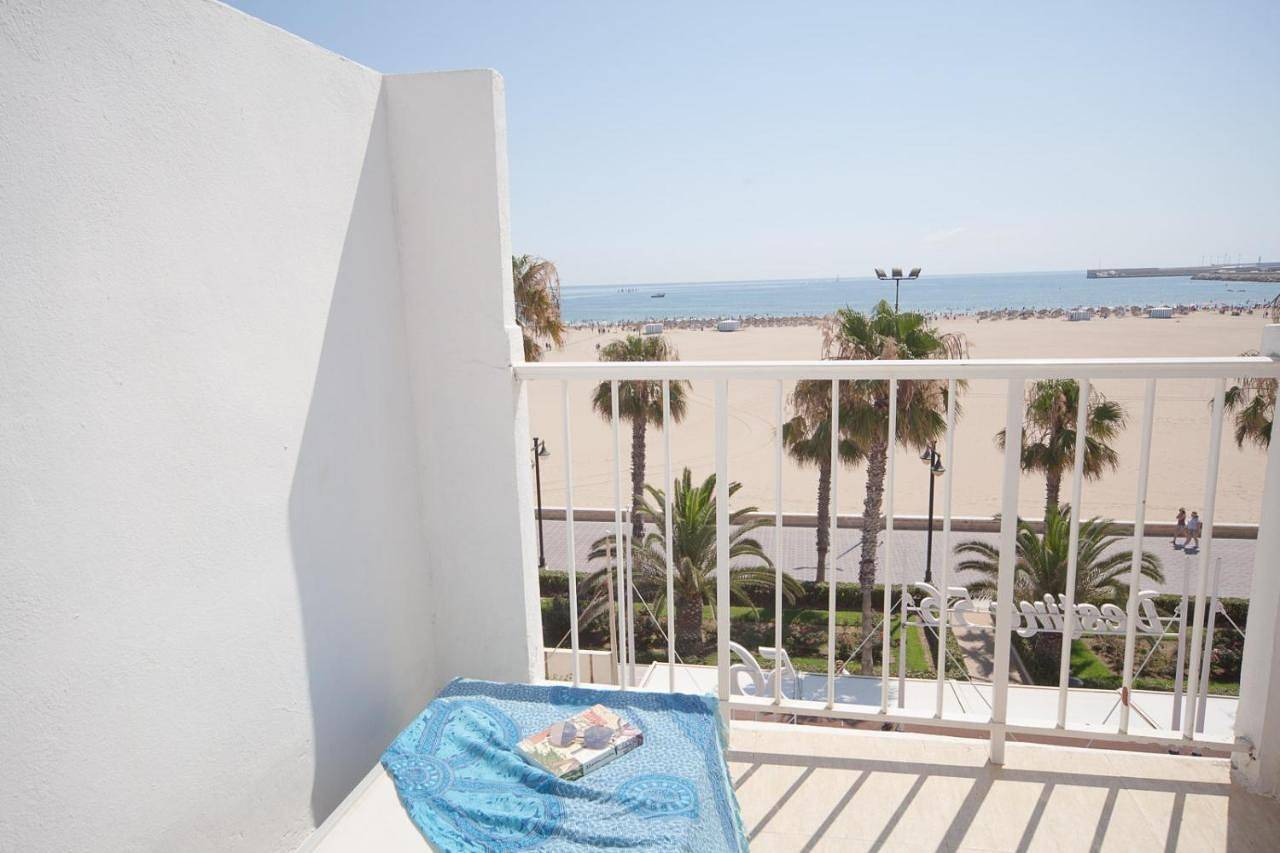 Sol Playa Suites in Platja del Cabanyal - Les Arenes (Valencia), Valencia