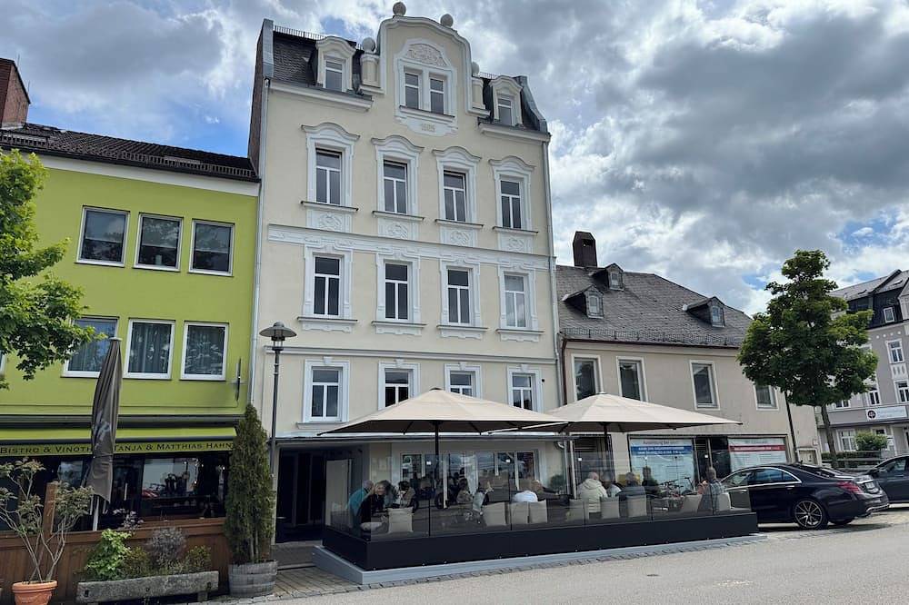 Ganze Wohnung, Schöne Ferienwohnung in Rehau für Urlaub & Geschäftsreisen in Rehau, Landkreis Hof