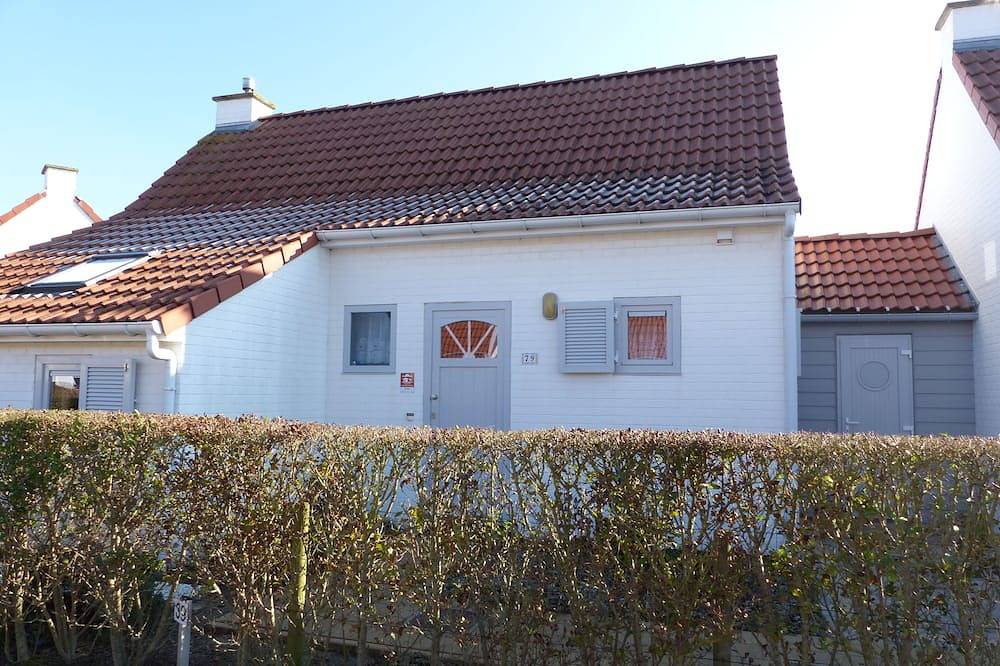 Holiday house at 800m from the beach in De Haan in De Haan, Belgian Coast
