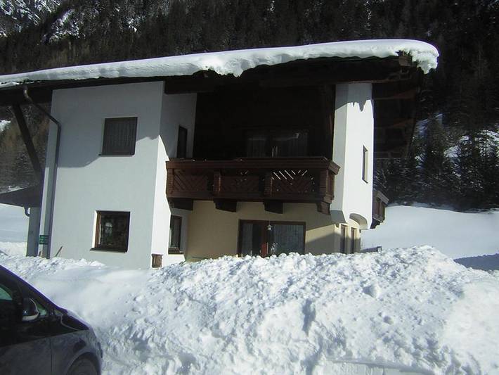 B&B für 2 Personen, mit Balkon und Terrasse in 