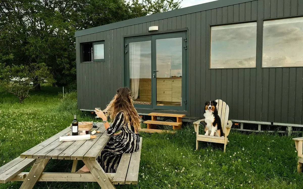 Appartement entier, Tiny House au cœur d'une chèvrerie dans le Loiret in Cravant (Loiret), Vallée de la Loire