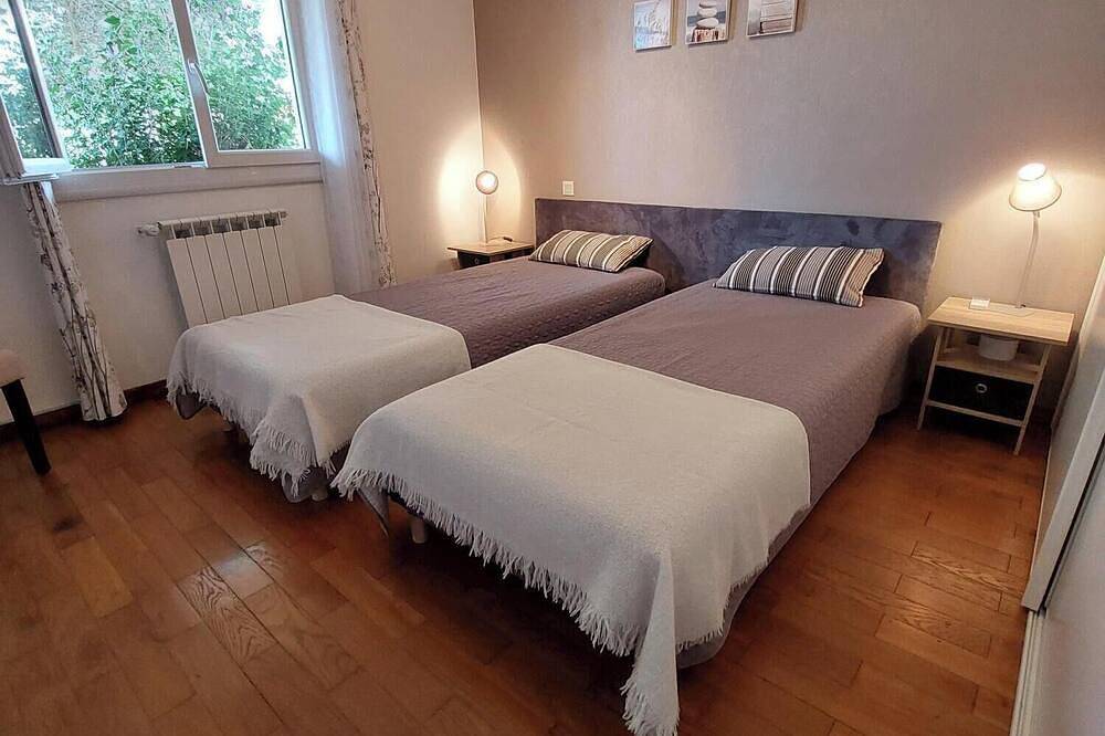 Une Pause Dans Le Sud, maison familiale climatisée, 98m²,piscine privée, 5 pers. in Villemolaque, Côte méditerranéenne (France)