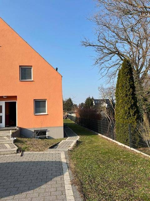 Villa in Fredersdorf, Fredersdorf-Vogelsdorf