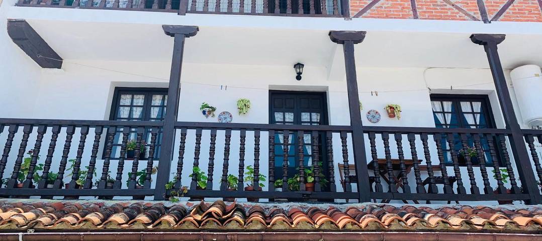Appartement entier, Appartement 'La Torrevia 2' avec vue sur la montagne, balcon et Wi-Fi in Santillana del Mar, Côte Cantabrienne
