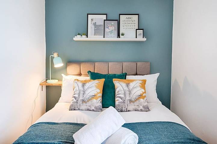 Contractor Ready • 4Br • City Centre Stay in Swansea, Swansea e dintorni