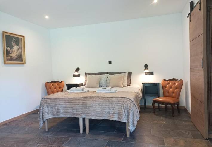 Chambre d’hôte pour 4 personnes, avec piscine ainsi que vue et jardin, animaux acceptés dans Allier - 3