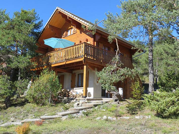 Gîte pour 6 personnes, avec Terrasse ainsi que Jardin et Vue