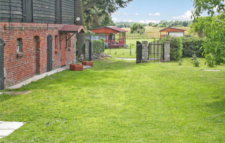 Ganze Ferienwohnung, Ferienwohnung für 4 Personen mit Terrasse in Slowinzischer Nationalpark
