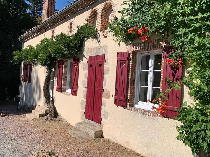 Maison d’hôte pour 4 personnes, avec terrasse et jardin à Saint-Mars-la-Réorthe