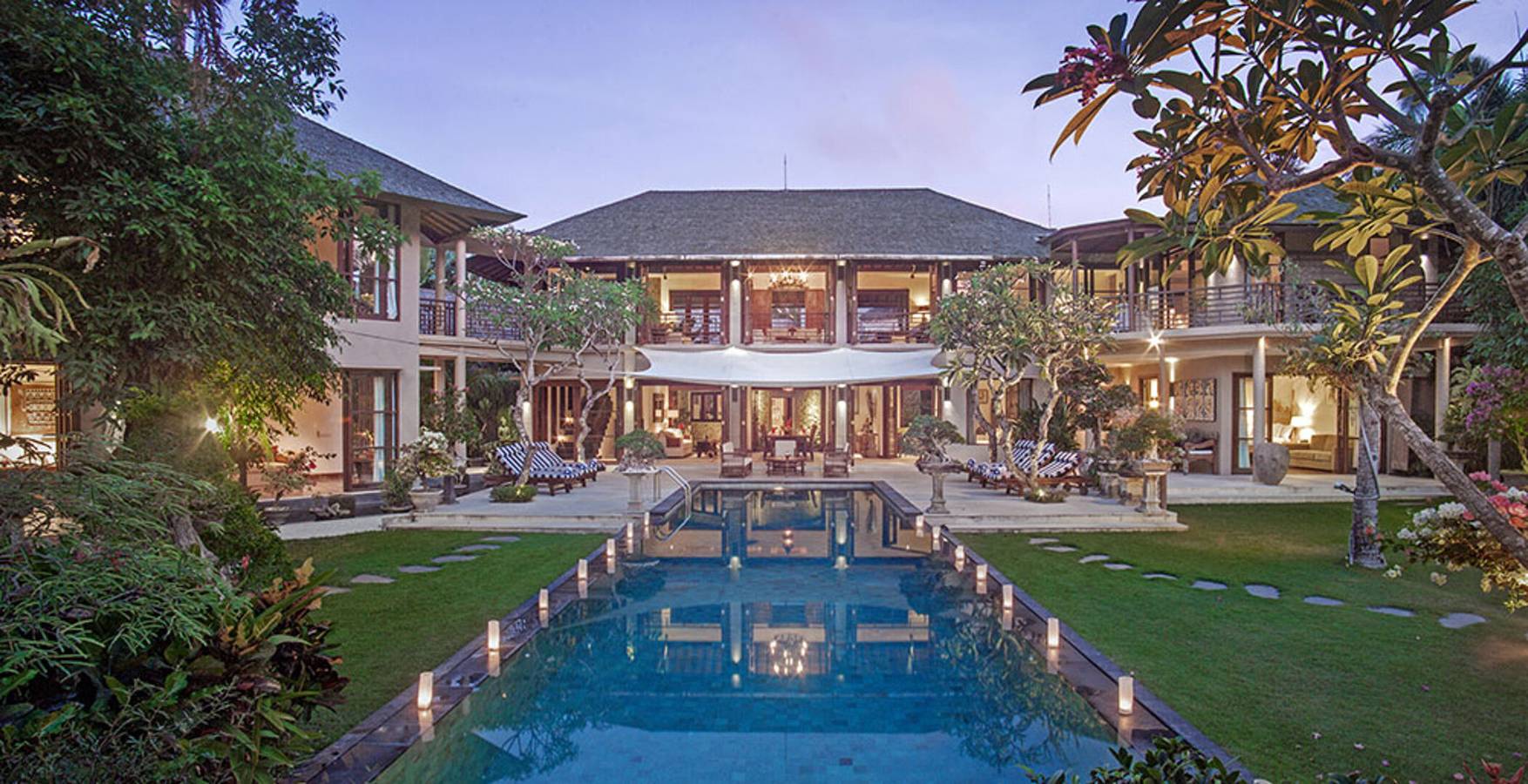 Villa for 14 people with garden in Dalung, Kuta Utara