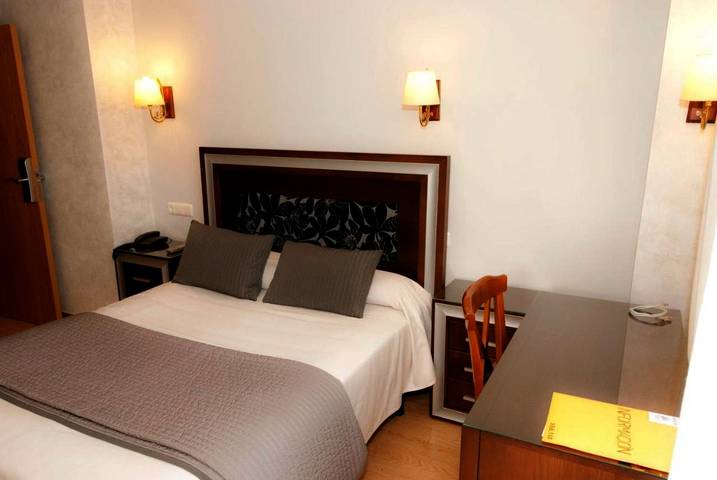 Hôtel pour 2 personnes, avec jacuzzi à Burgos - 4