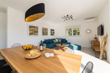 Villa für 10 Personen in Pag Stadt, Pag, Bild 4