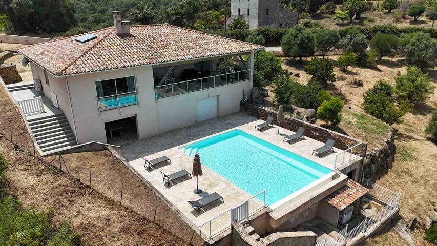 Casa de vacaciones para 6 personas, con piscina además de jardín y vistas - 1