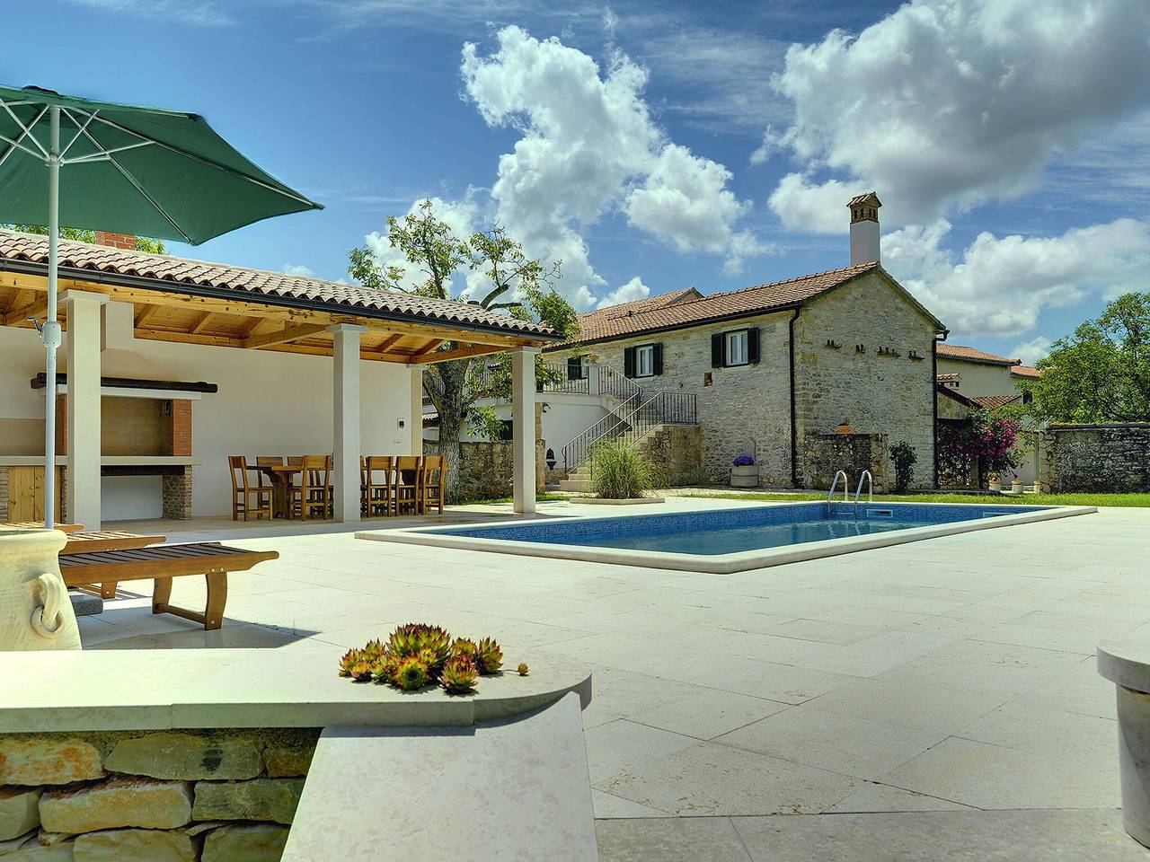 Maison à Rojnici avec piscine privée in Barban, Côte Sud d'Istrie
