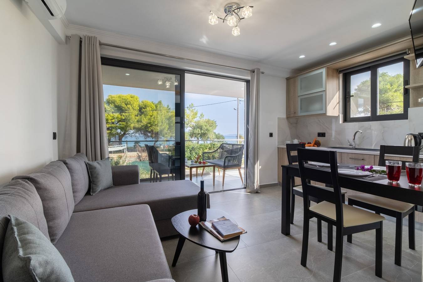 Villa mit Meerblick, Gemeinschaftsgarten und Wlan in Lefkada Stadt, Griechenland