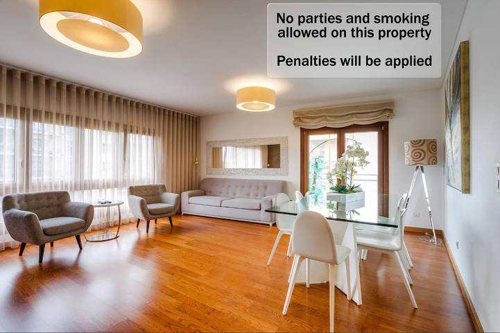 Apartamento de férias para 5 pessoas, com varanda em Odivelas
