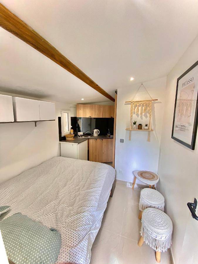 Gîte pour 2 personnes, avec jardin, animaux acceptés à Aubagne - 3