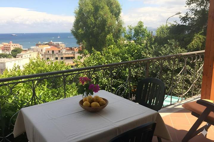Ferienhaus für 6 Personen, mit Ausblick und Garten