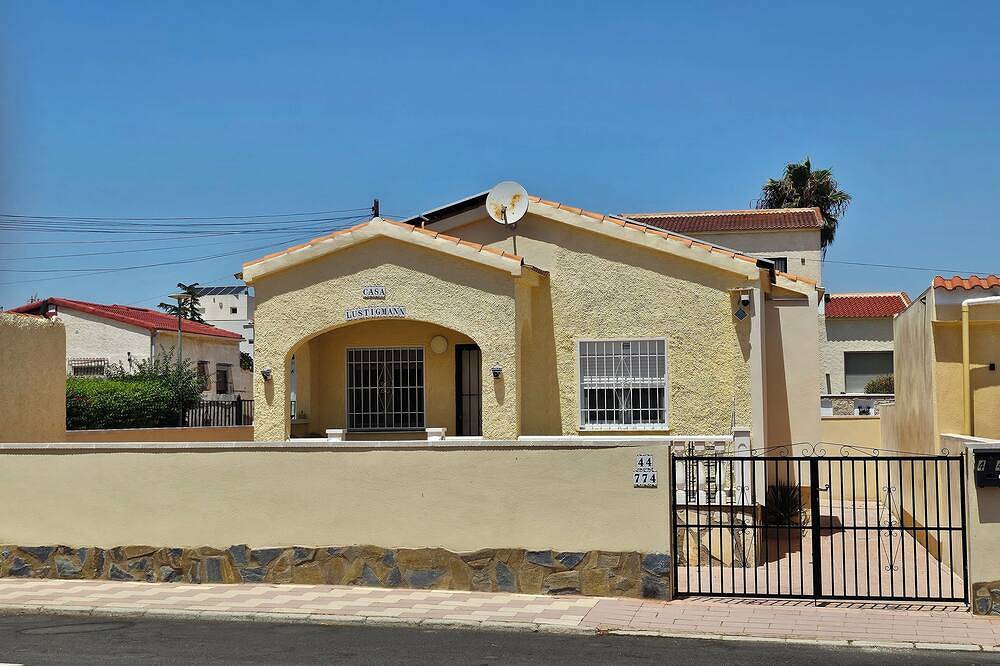 Vacation home \"Casa Lustigmann\", Welcome to your vacation in San Fulgencio, Costa Blanca