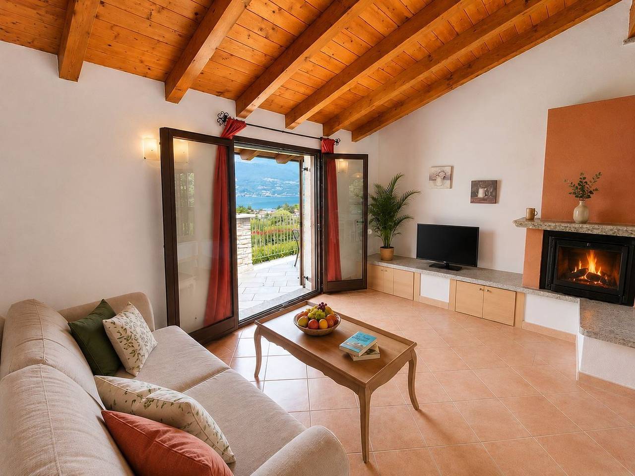 Appartement entier, Beata Rose holiday flat with pool in Colico, Alpes orobiennes occidentales