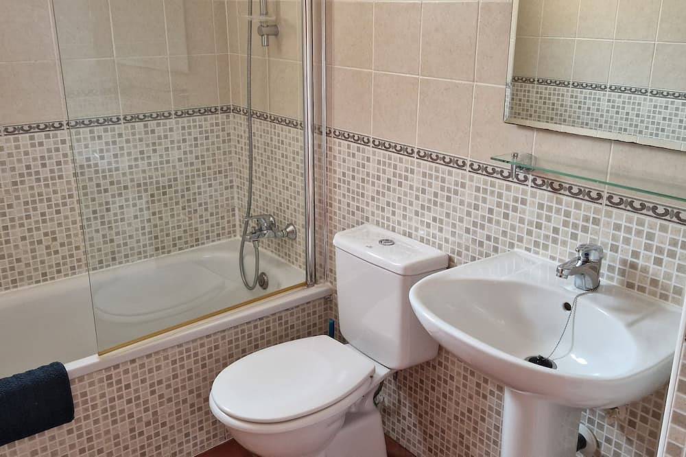 Apartamento entero, Apartamento con fantásticas vistas, a 400 metros del mar, 2 dormitorios, 5 personas. in El Pinar de San Gines, Cartagena