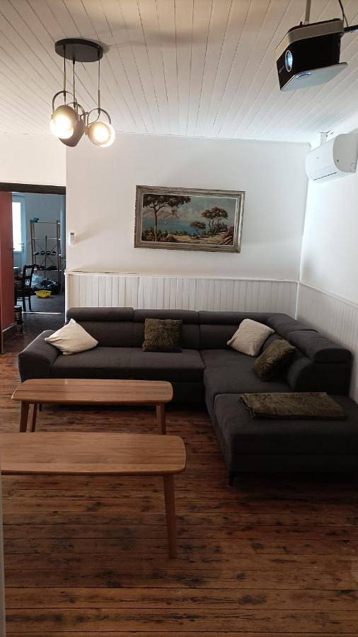 Location de vacances pour 16 personnes, avec terrasse, animaux acceptés à Burlats - 2