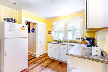Cabin for 4 Guests in Bar Harbor, Mount Desert Island, Picture 3