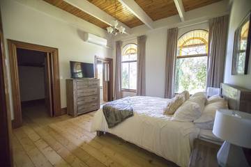 Holiday Home for 10 People in Monbulk, Shire of Yarra Ranges, Photo 1