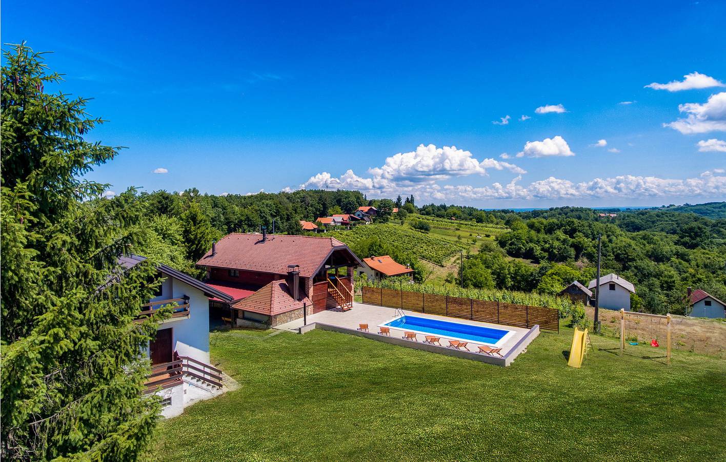 Reizende 1-Zimmer-Wohnung mit Pool, Küche und WLAN in der Nähe des Flusses Bednja in Jalžabet, Varazdin