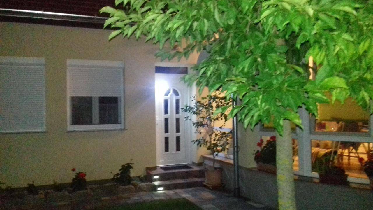 Ganze Ferienwohnung, Ferienwohnung in Bük im Parterre mit Garten in Bük, Komitat Eisenburg