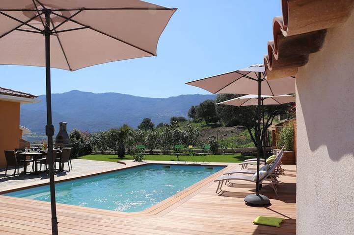 Maison de vacances pour 8 personnes, avec terrasse ainsi que jardin et piscine - 1