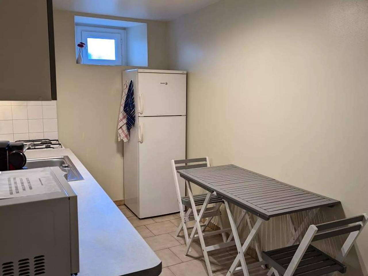 Casa 4 Personas in Salles-Lavalette, Charente