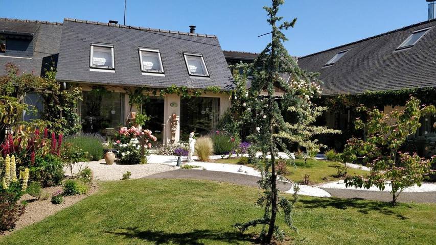 Chambre d’hôte pour 2 personnes, avec vue et jardin