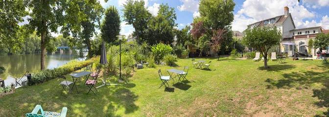 Maison d’hôte pour 3 personnes, avec terrasse ainsi que jardin et vue à Vienne (France)
