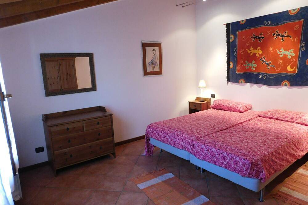 Ganze Wohnung, Rosemary 2 apartment in Agra with pool in Agra, Lago Maggiore (Lombardei)
