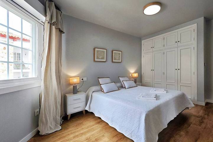 Entire apartment, Desconectaengalicia Arenal 150m beach Baltar in Portonovo, Sanxenxo