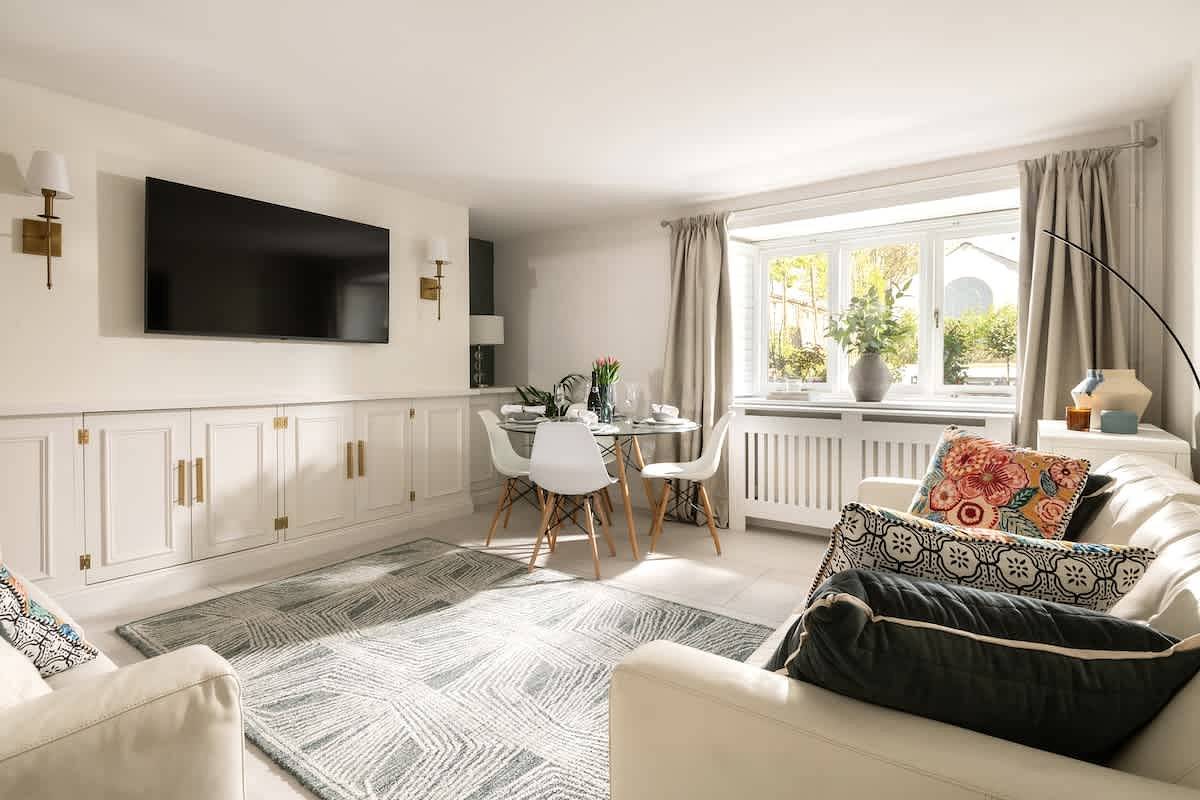 Appartement entier, The Atelier  A Stylish Cheltenham Hideaway for 4 in Cheltenham, Gloucestershire