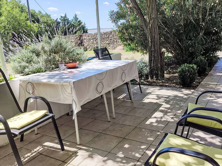 Apartman Beli 1 in Tribanj, Starigrad