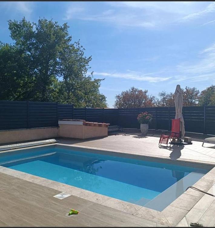 Location de vacances pour 8 personnes, avec jardin et piscine à Lachapelle-Auzac - 2