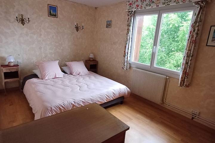 Location de vacances pour 8 personnes, avec jardin et balcon à Orbeil (Puy-de-Dôme) - 4