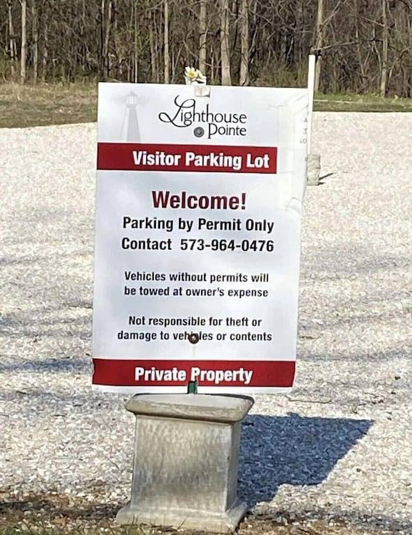 Ganze Wohnung, Lighthouse Retreat | 2Bed, 2 Bath | Quiet Cove | Boat Slip & Pool Access in Lake Ozark, Lake of the Ozarks